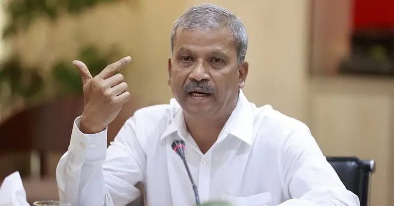 আসিফ নজরুল